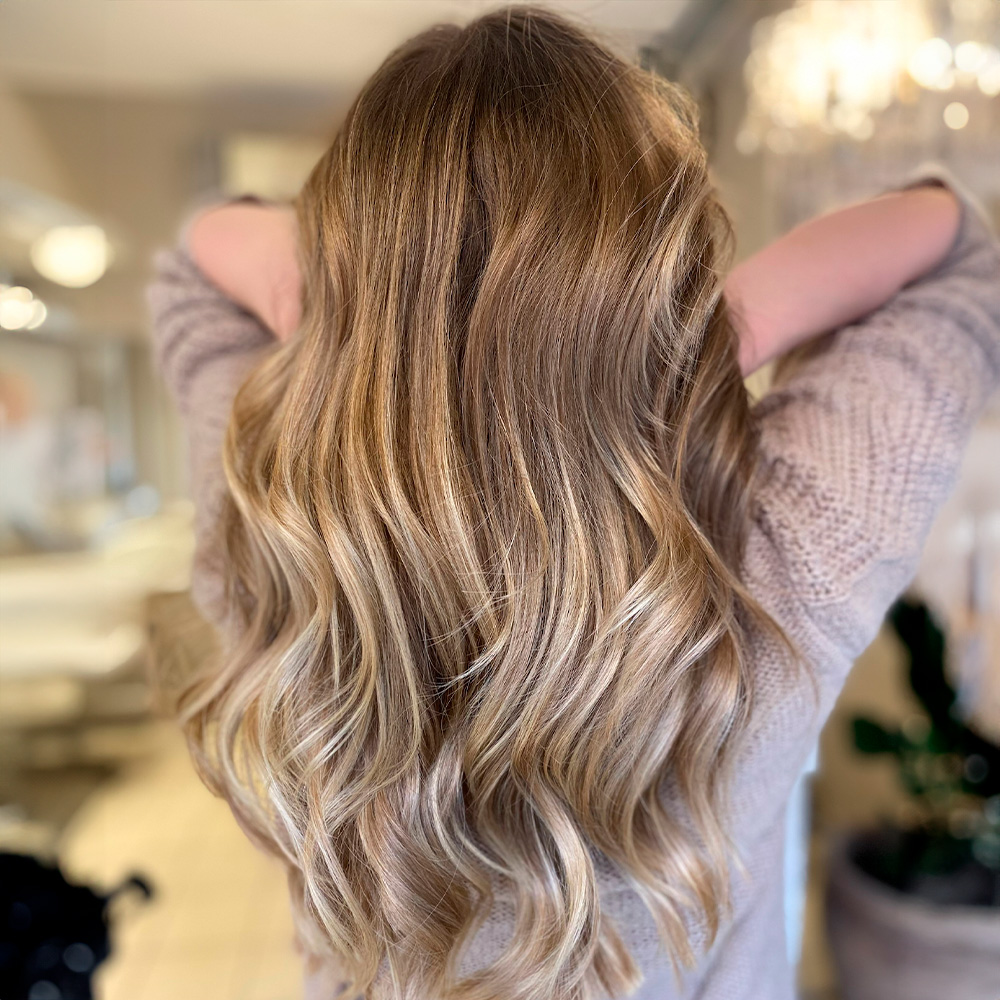 Balayage behandling hos Hair By Dyrbye i Hvalsø, nær Roskilde & Lejre