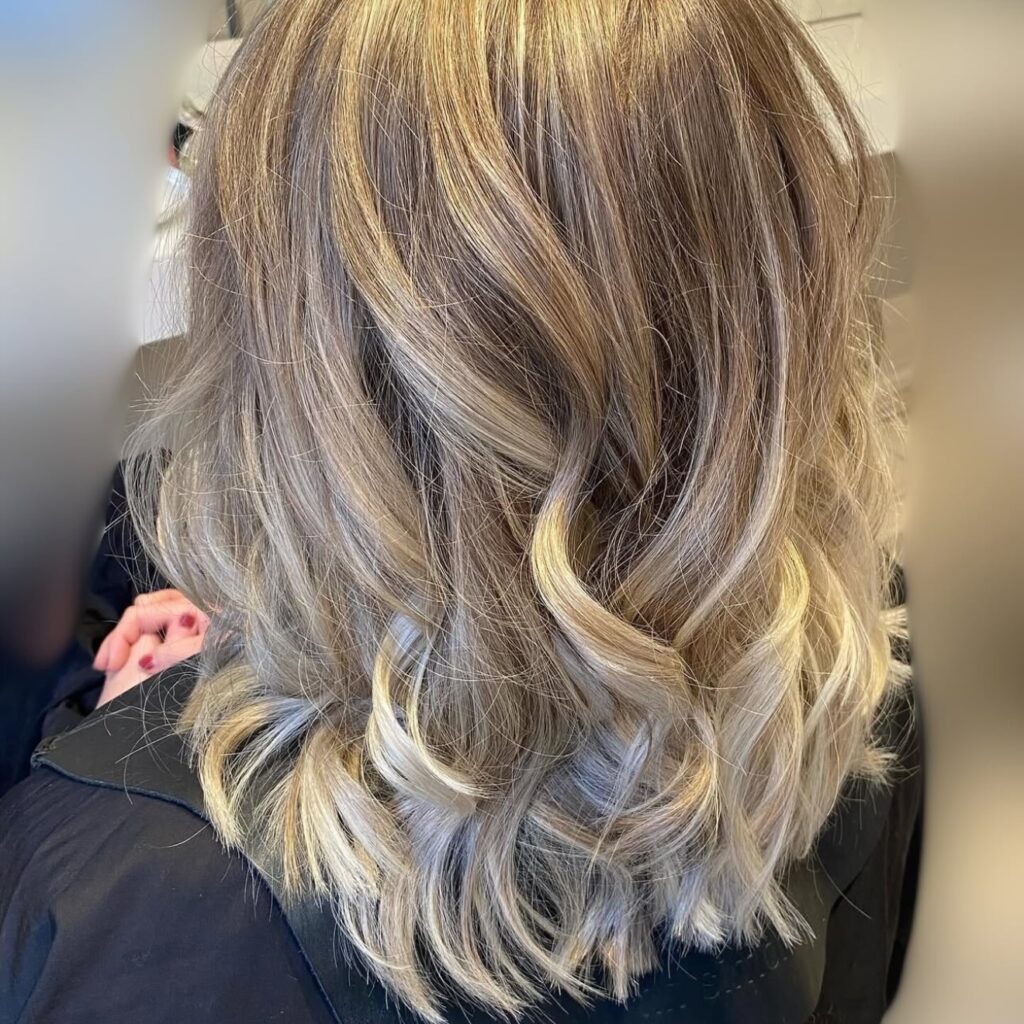 Efter en Balayage Behandling hos Hair By Dyrbye